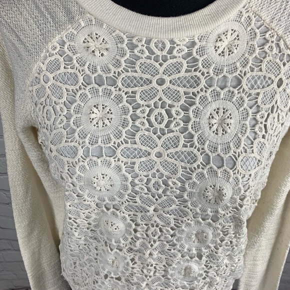 Forver21 beige sweatshirt sweater - Picture 2 of 6